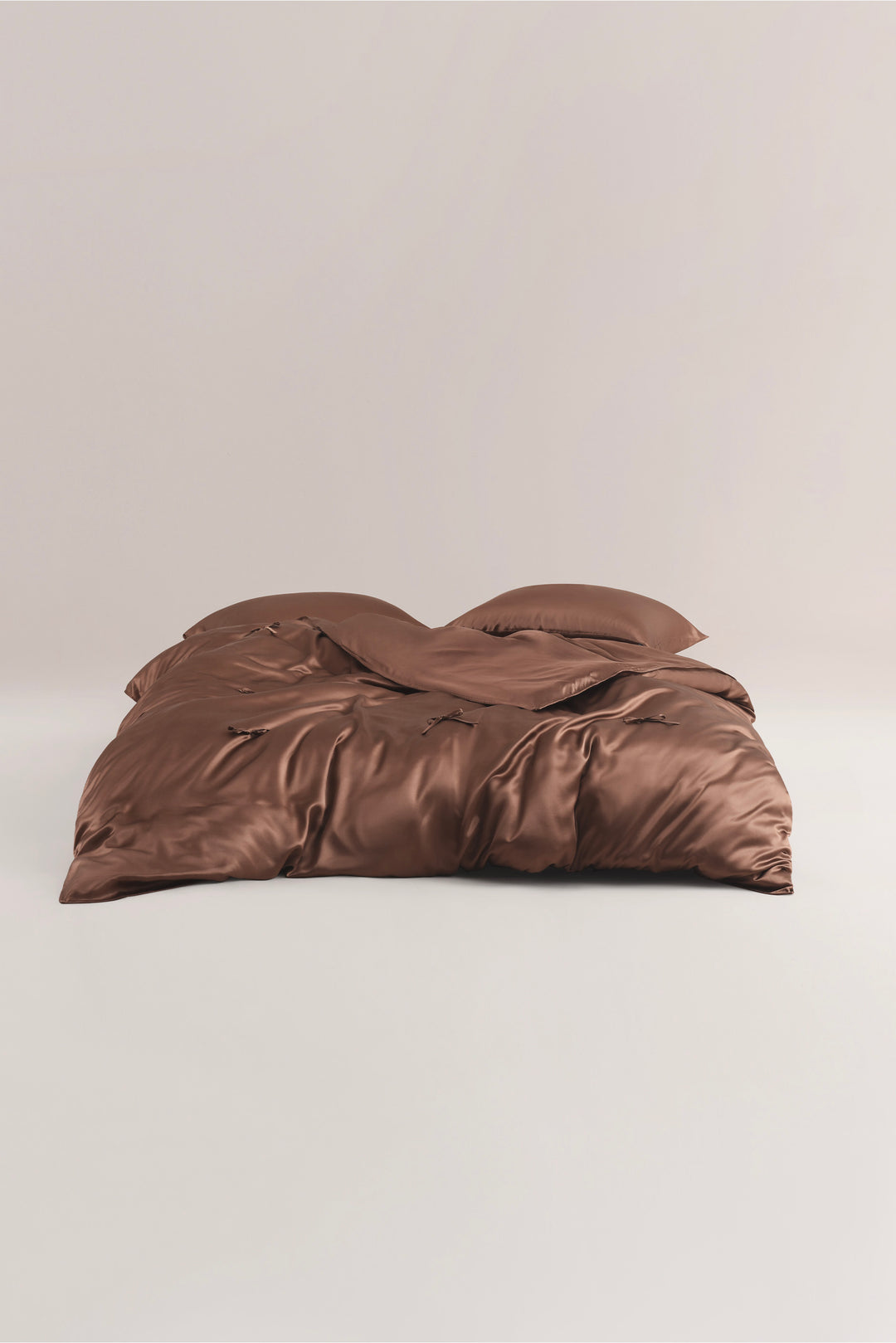 Classic Silk Bedding 4-Piece Set Chocolate Brown