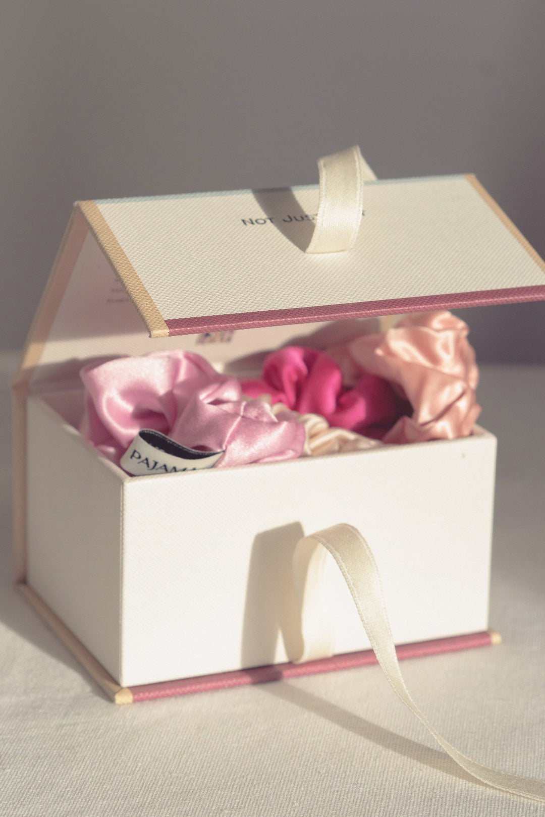 Little Joy Gift | Loop-Loop Silk Scrunchies Gift Box - Pink Set