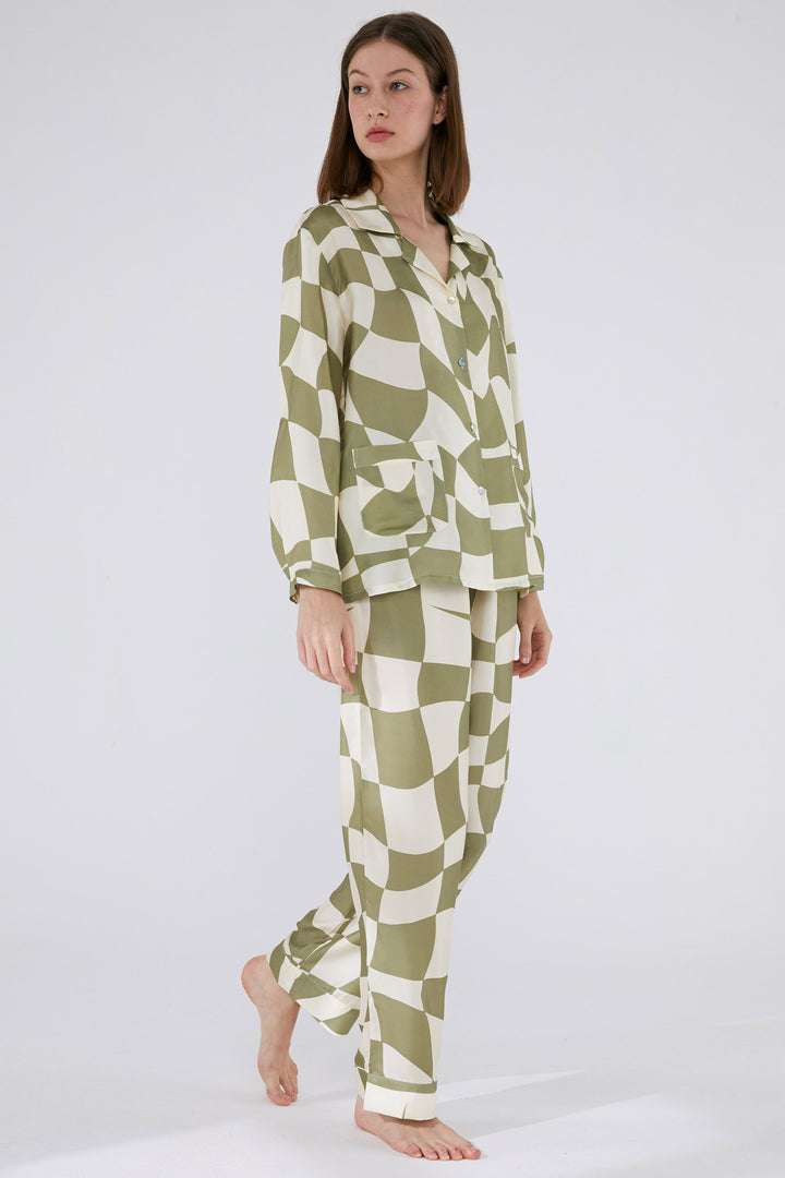 Queen of Chess Long Silk Pajama Set - Green